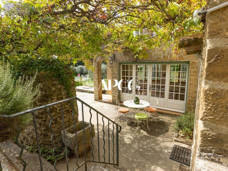 Maison a vendre Vaison-la-Romaine 84110 Vaucluse 300 m2 10 pièces 890000 euros