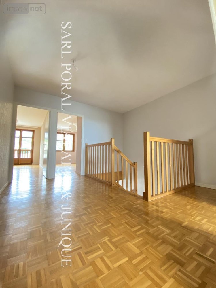 Location appartement Ambérieu-en-Bugey 01500 Ain 125 m2 4 pièces 1256 euros