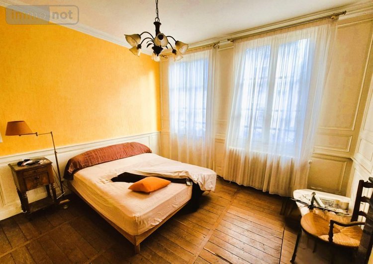 Immeuble a vendre Bar-sur-Seine 10110 Aube 203 m2  169000 euros