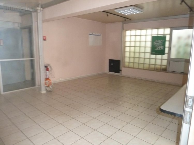 Location fonds et murs commerciaux Féchain 59247 Nord 1500 m2  6448 euros