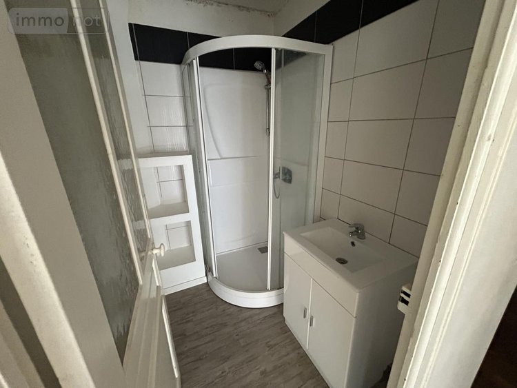Maison a vendre Commer 53470 Mayenne 174 m2  141075 euros