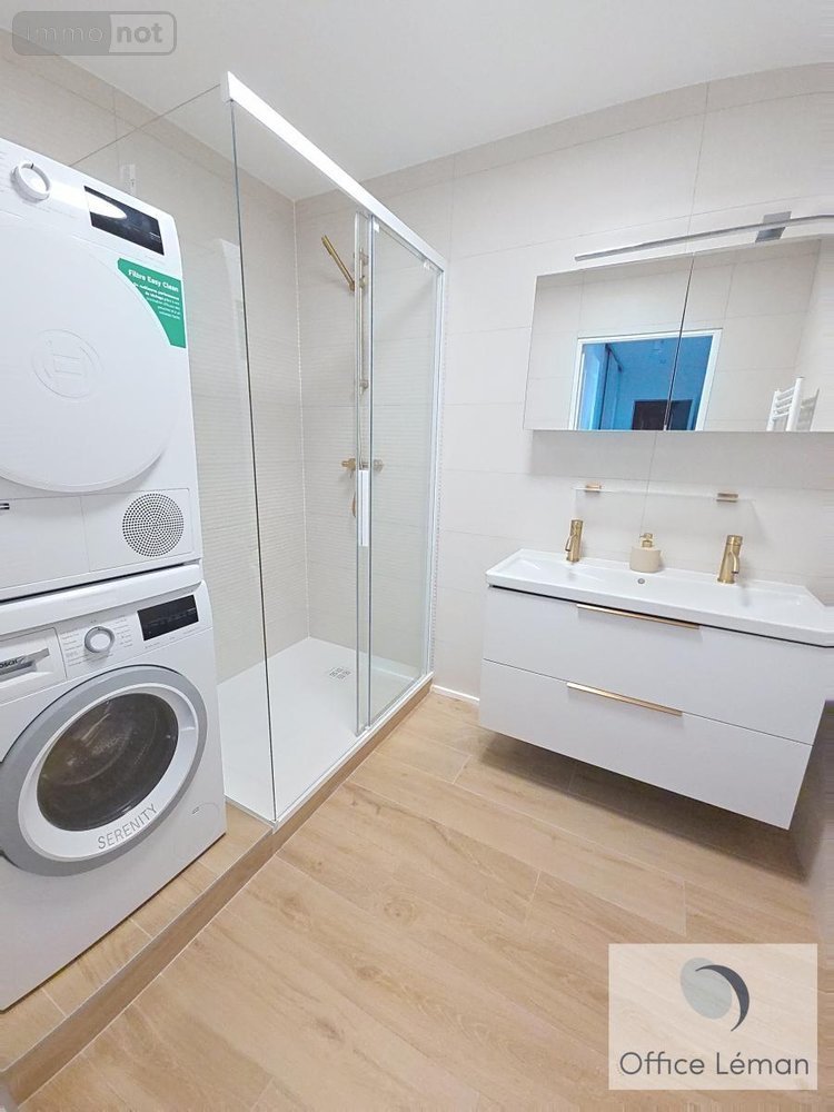 Location appartement Divonne-les-Bains 01220 Ain 91 m2 3 pièces 2400 euros