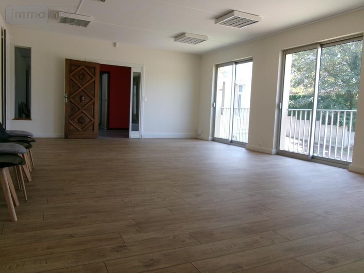 Location fonds et murs commerciaux Bruay-la-Buissière 62700 Pas-de-Calais 60 m2  750 euros