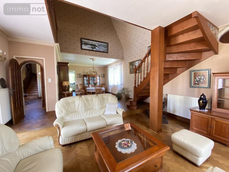 Maison a vendre Loudéac 22600 Côtes-d'Armor 245 m2 8 pièces 358800 euros