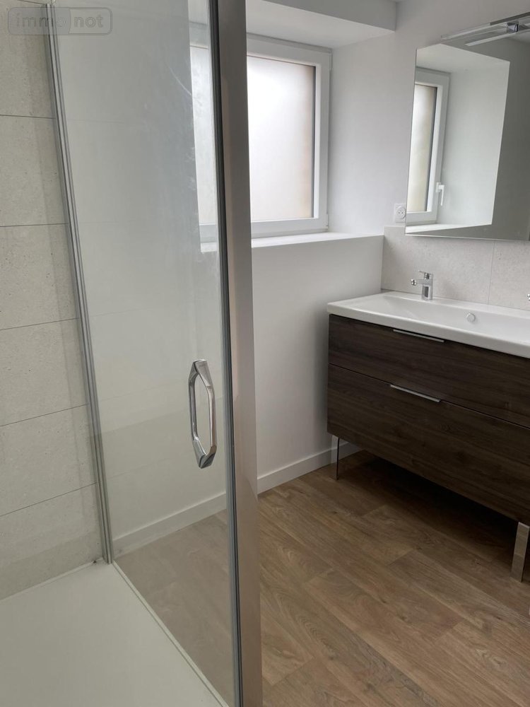 Location appartement Plougoumelen 56400 Morbihan 84 m2  850 euros