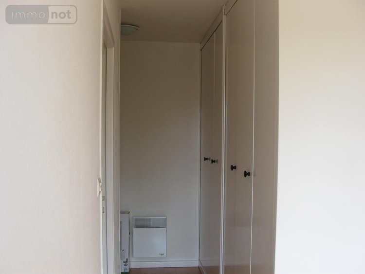 Location appartement Carentan-les-Marais 50500 Manche 35 m2 1 pièce 360 euros