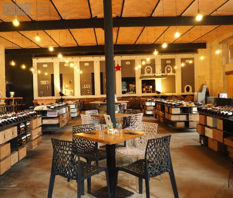 Divers a vendre Saumur 49400 Maine-et-Loire 858 m2  886000 euros