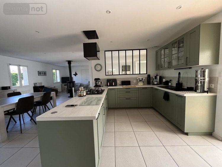 Maison a vendre Champigny-sur-Veude 37120 Indre-et-Loire 133 m2  236250 euros