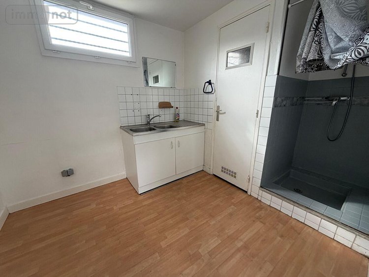 Location fonds et murs commerciaux Montfort-sur-Meu 35160 Ille-et-Vilaine 189 m2  1080 euros