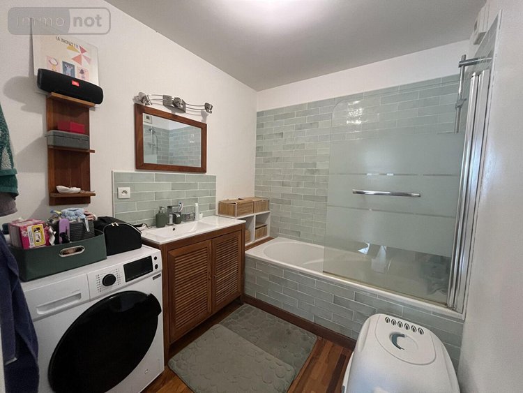 Location appartement Montfort-sur-Meu 35160 Ille-et-Vilaine 62 m2 3 pièces 750 euros