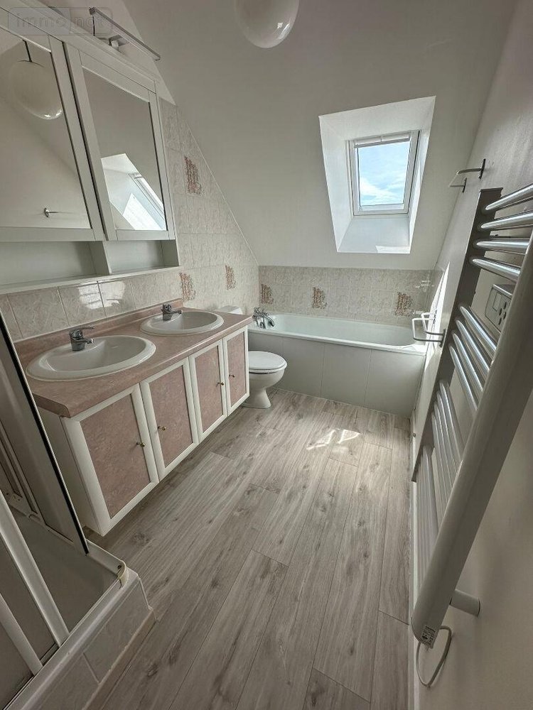 Location maison Rennes 35000 Ille-et-Vilaine 87 m2 5 pièces 1430 euros