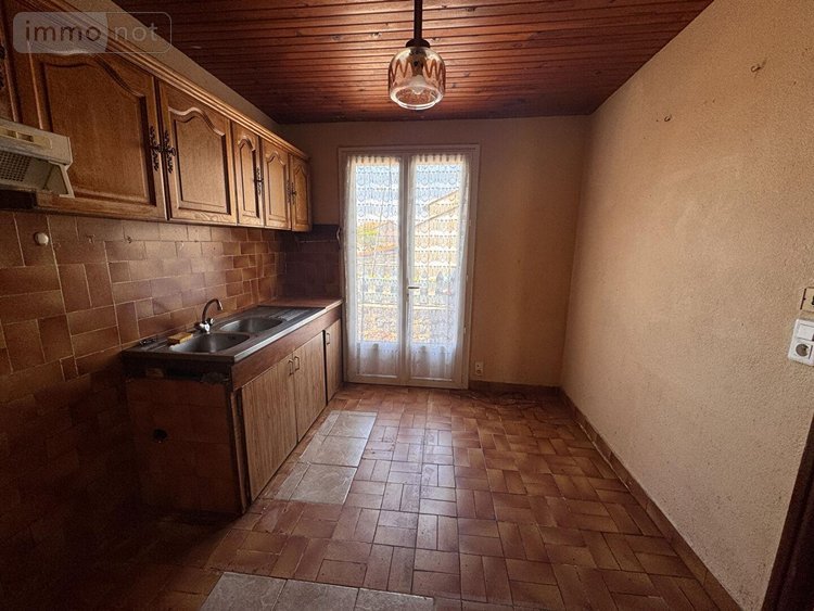 Maison a vendre Bagnac-sur-Célé 46270 Lot 110 m2 7 pièces 99640 euros