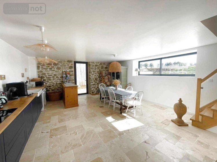 Maison a vendre Tinténiac 35190 Ille-et-Vilaine 365 m2 11 pièces 675350 euros