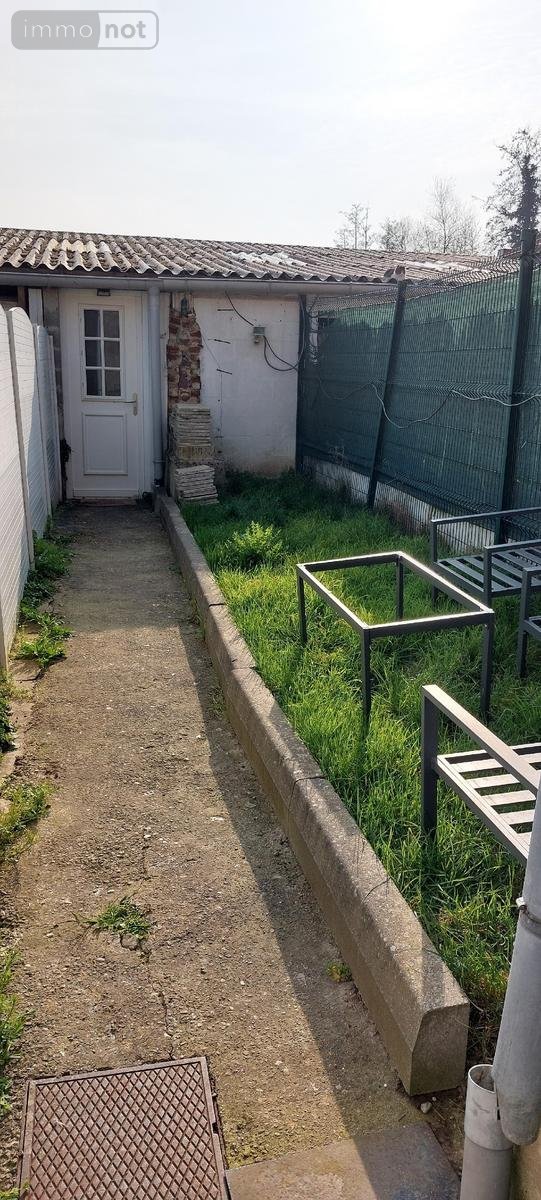 Immeuble a vendre Houdain 62150 Pas-de-Calais 100 m2  136000 euros