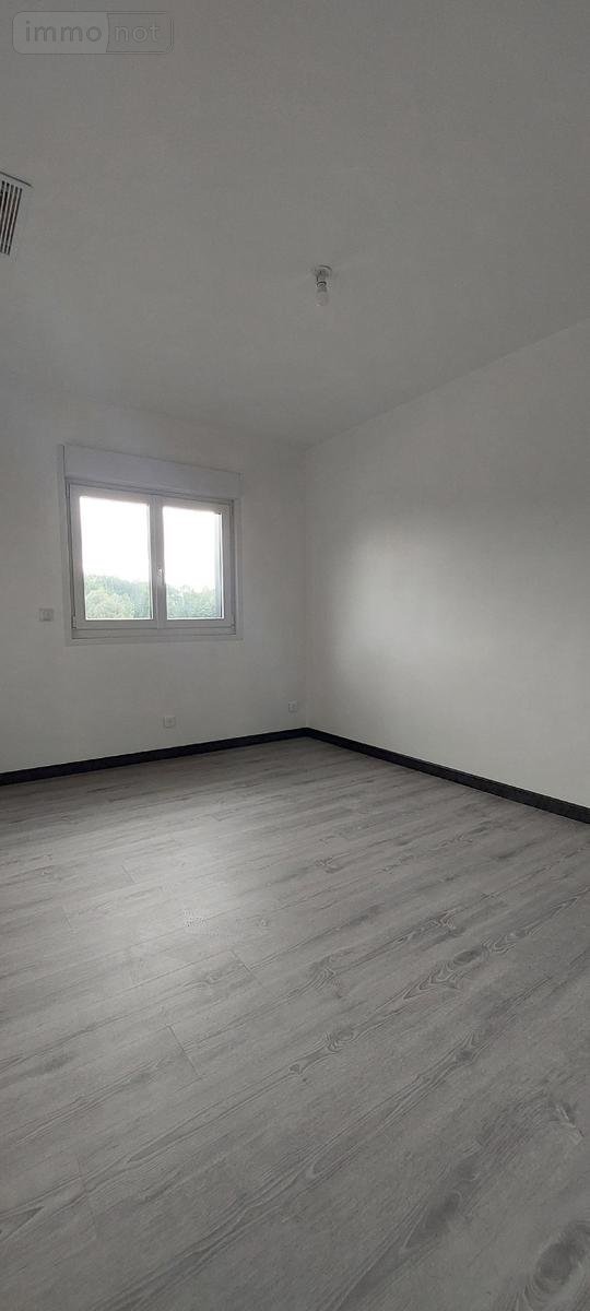 Location maison Houdain 62150 Pas-de-Calais 112 m2 6 pièces 950 euros