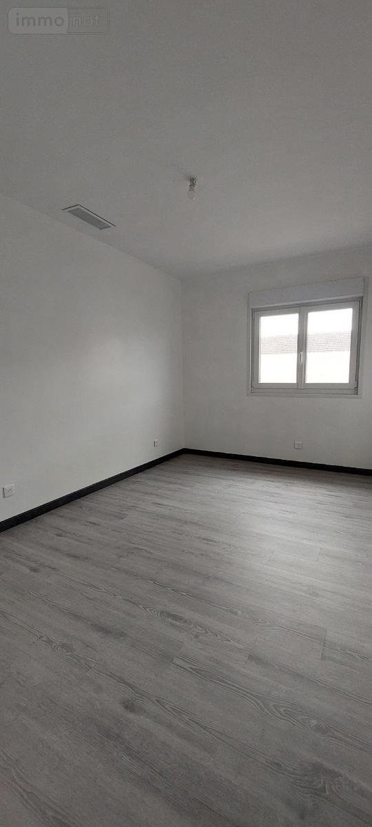 Location maison Houdain 62150 Pas-de-Calais 112 m2 6 pièces 950 euros