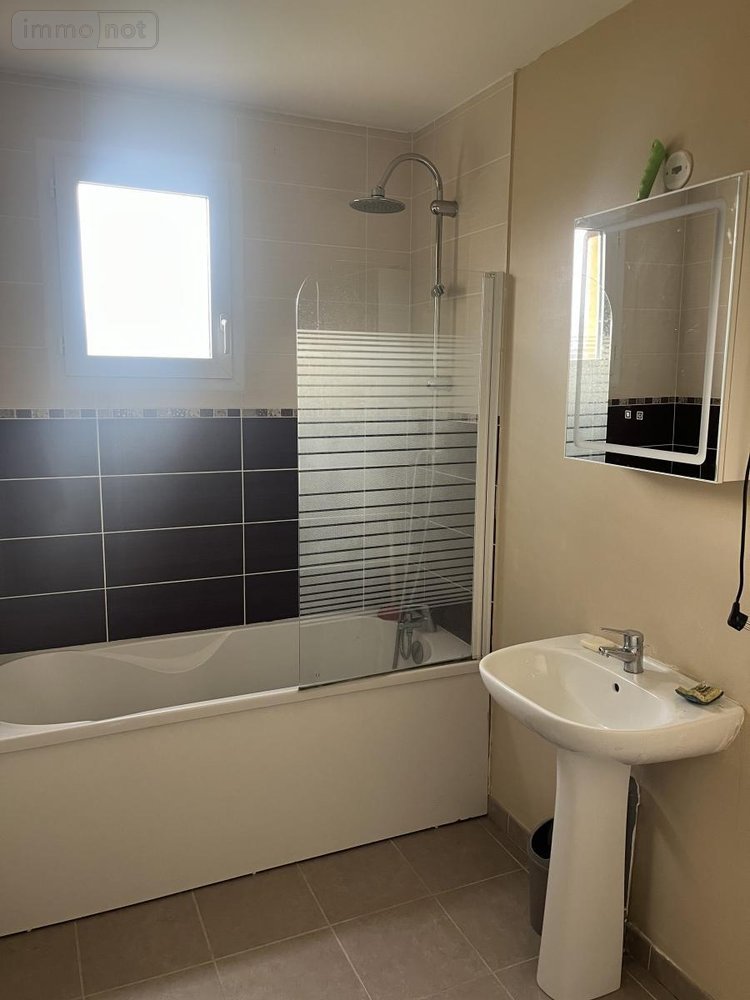 Location maison Valcanville 50760 Manche 94 m2 5 pièces 950 euros