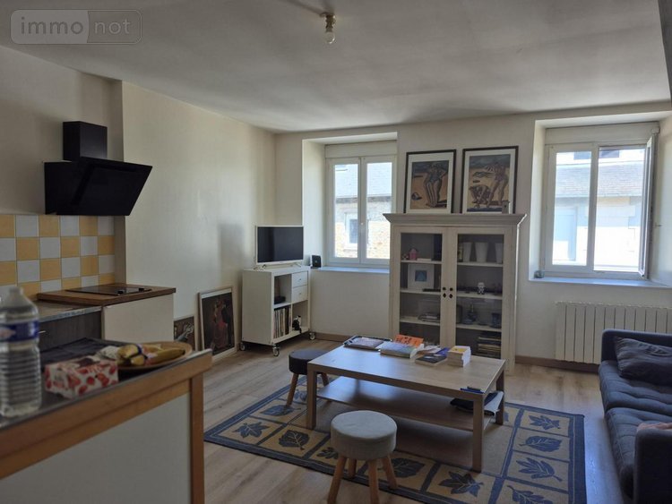 Immeuble a vendre Broons 22250 Côtes-d'Armor 232 m2  278250 euros