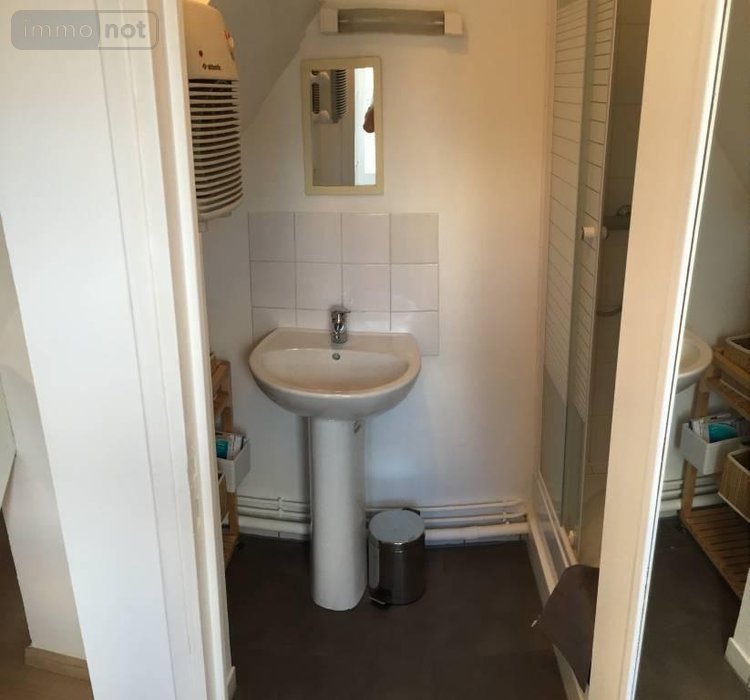 Location appartement Lille 59000 Nord 19 m2 1 pièce 591 euros