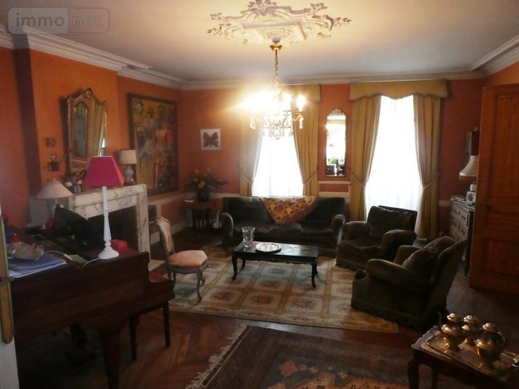 Maison a vendre Guémené-sur-Scorff 56160 Morbihan 310 m2  304300 euros