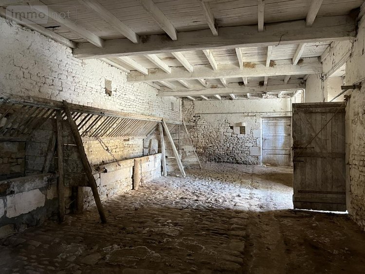 Maison a vendre Sainte-Hermine 85210 Vendée 159 m2 7 pièces 239000 euros