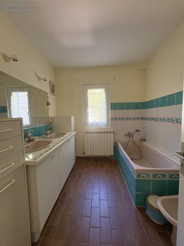 Maison a vendre Saint-Michel-l'Observatoire 04870 Alpes-de-Haute-Provence 225 m2 9 pièces 549000 euros