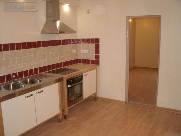 Immeuble a vendre Loudéac 22600 Côtes-d'Armor 170 m2  317200 euros
