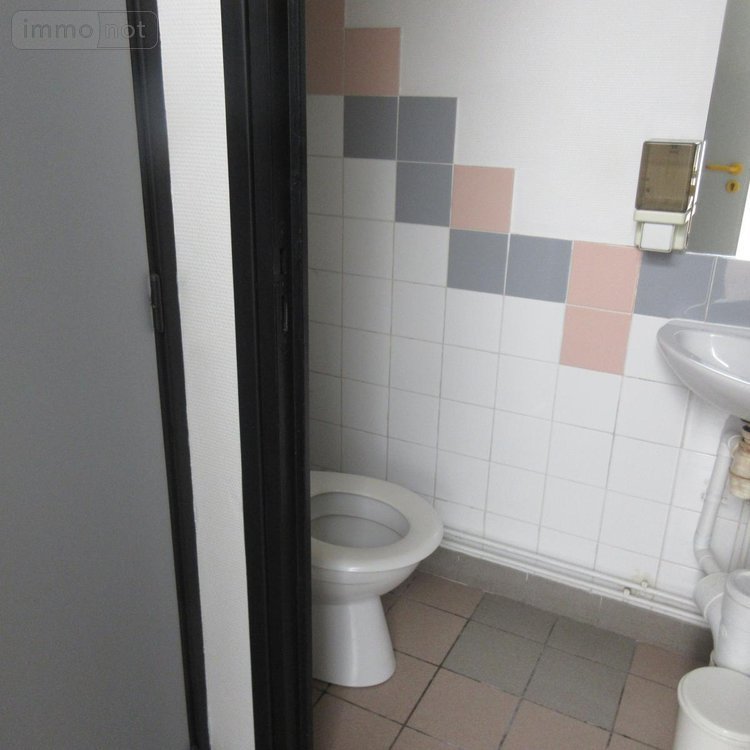 Fonds et murs commerciaux a vendre Hénin-Beaumont 62110 Pas-de-Calais 265 m2  200832 euros