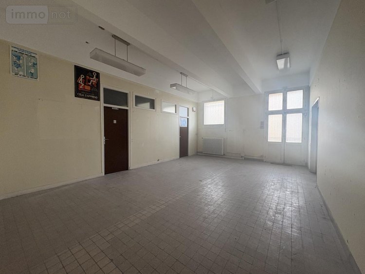 Immeuble a vendre Soissons 02200 Aisne 1900 m2  650000 euros