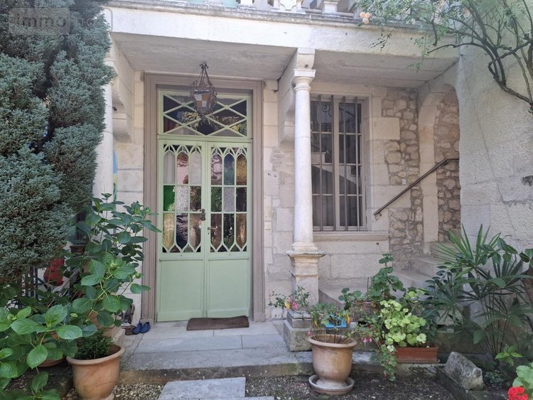 Maison a vendre Saintes 17100 Charente-Maritime 350 m2 13 pièces 988000 euros