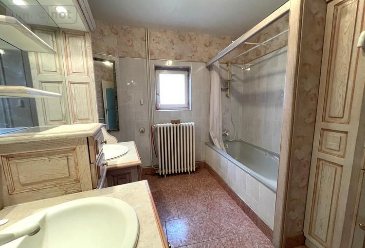 Maison a vendre Moncé-en-Saosnois 72260 Sarthe 189 m2 8 pièces 181900 euros
