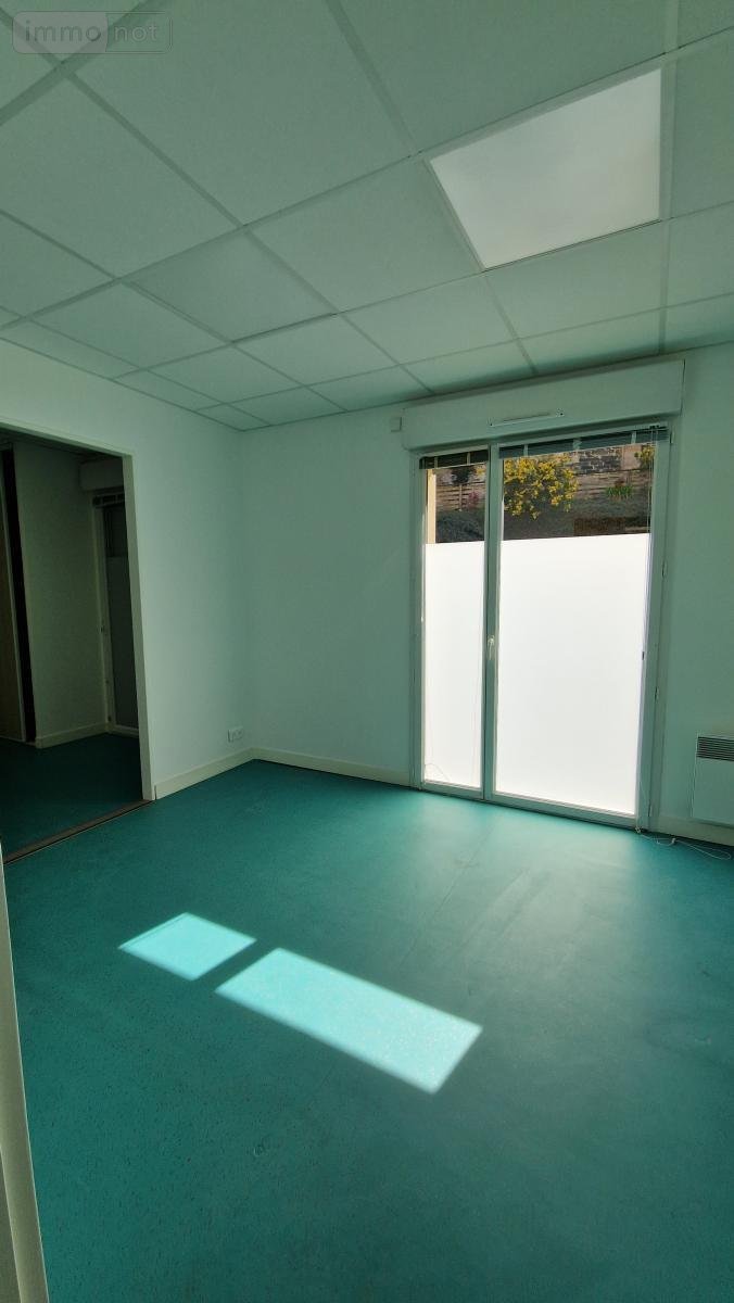 Fonds et murs commerciaux a vendre Morlaix 29600 Finistère 188 m2  292200 euros