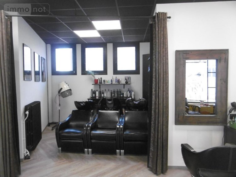 Fonds et murs commerciaux a vendre Vire-Normandie 14500 Calvados 72 m2  105930 euros