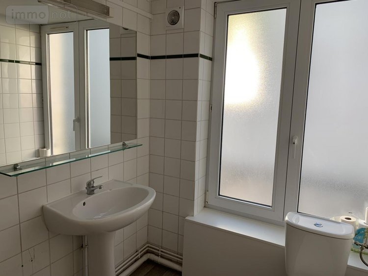 Location fonds et murs commerciaux Arras 62000 Pas-de-Calais 47 m2  580 euros