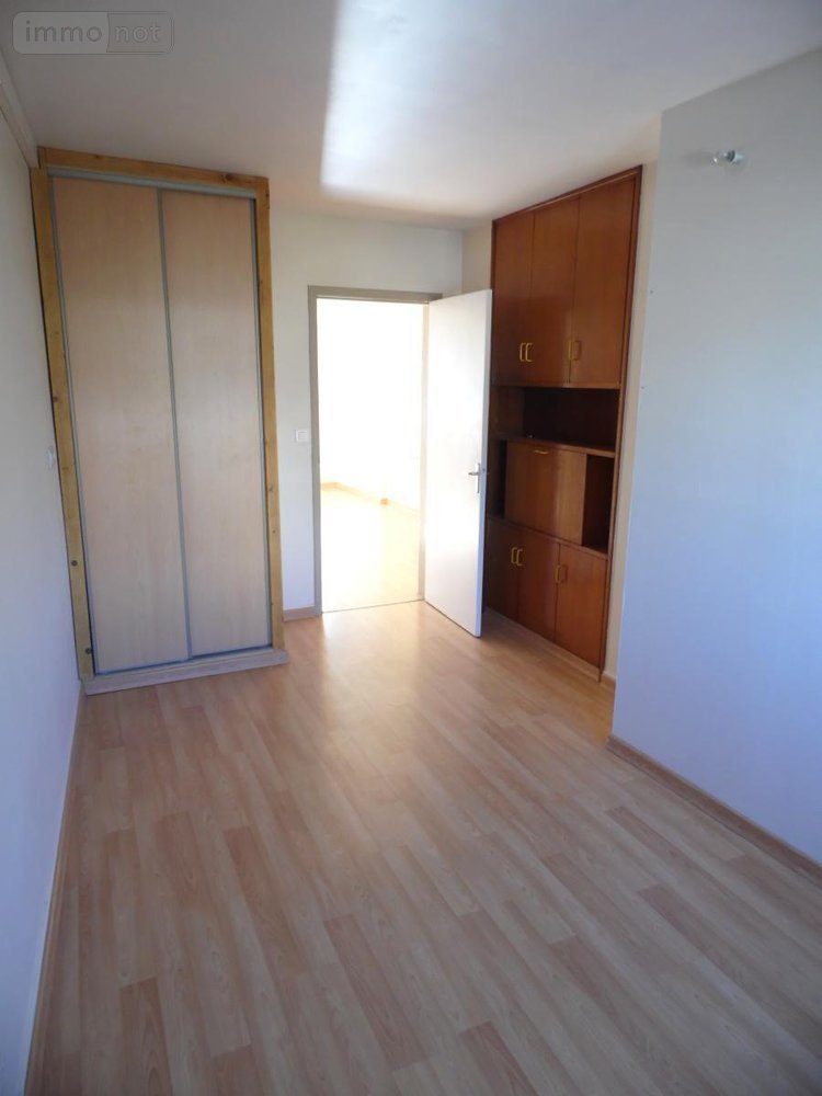 Immeuble a vendre Loudéac 22600 Côtes-d'Armor 170 m2  317200 euros