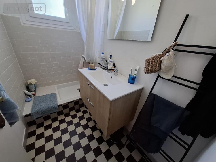 Maison a vendre Saintes 17100 Charente-Maritime 75 m2 4 pièces 199348 euros