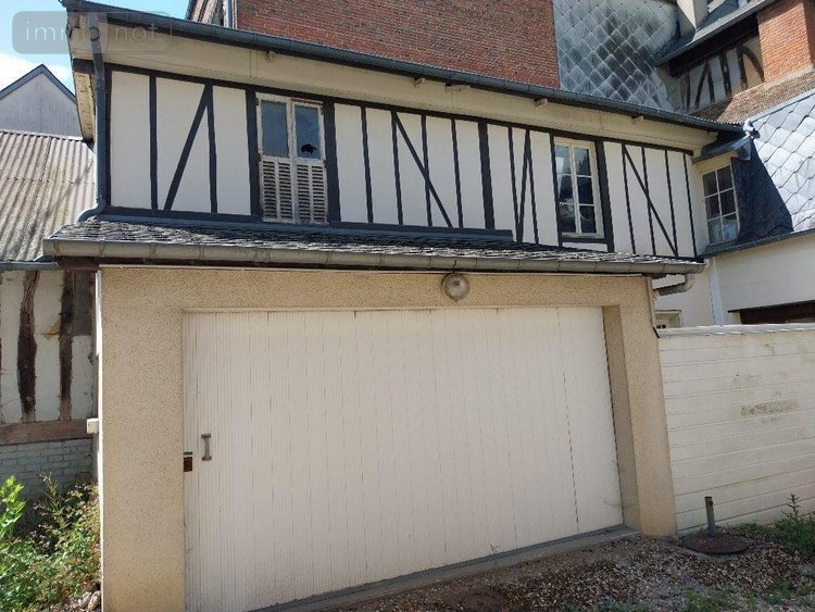 Immeuble a vendre Le Neubourg 27110 Eure 250 m2  285000 euros