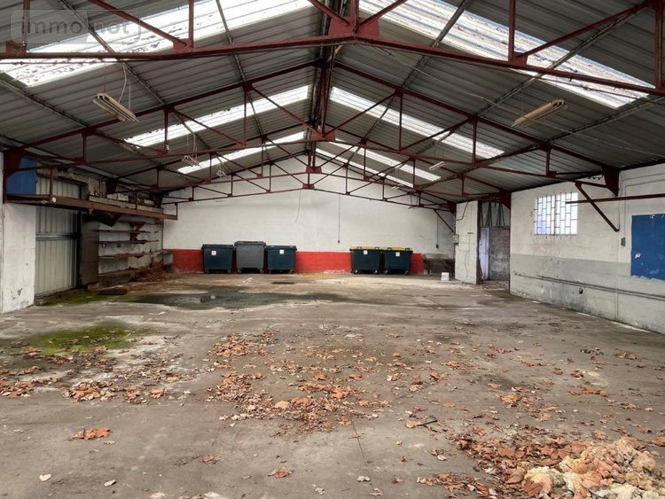 Garage et parking a vendre Port-Louis 56290 Morbihan 367 m2  280000 euros