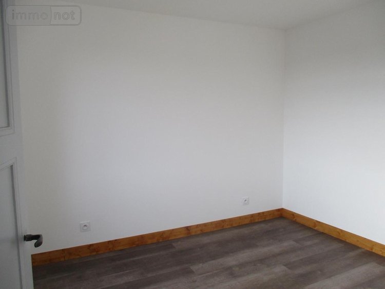 Location appartement Brionne 27800 Eure 54 m2  638 euros