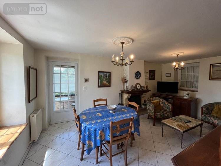 Maison a vendre Mérillac 22230 Côtes-d'Armor 195 m2  199280 euros