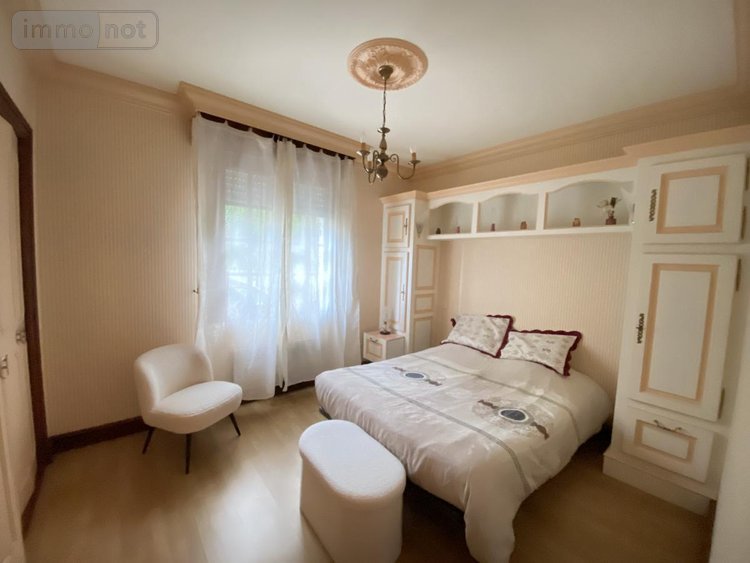 Maison a vendre Saint-Caradec 22600 Côtes-d'Armor 186 m2 6 pièces 228800 euros