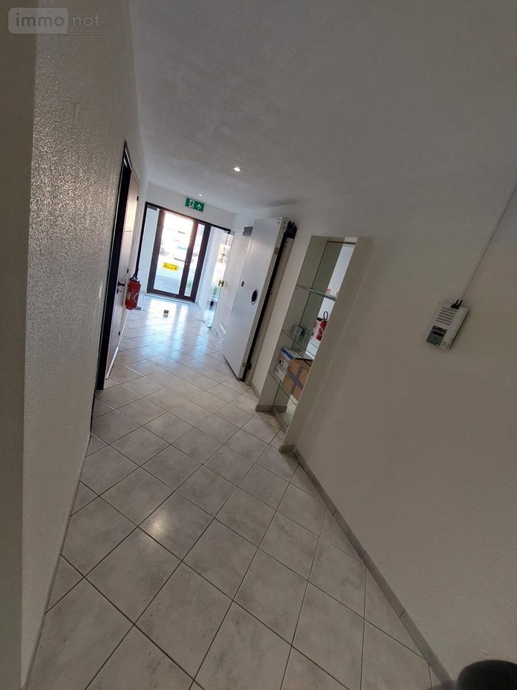 Fonds et murs commerciaux a vendre Audincourt 25400 Doubs 420 m2  230000 euros