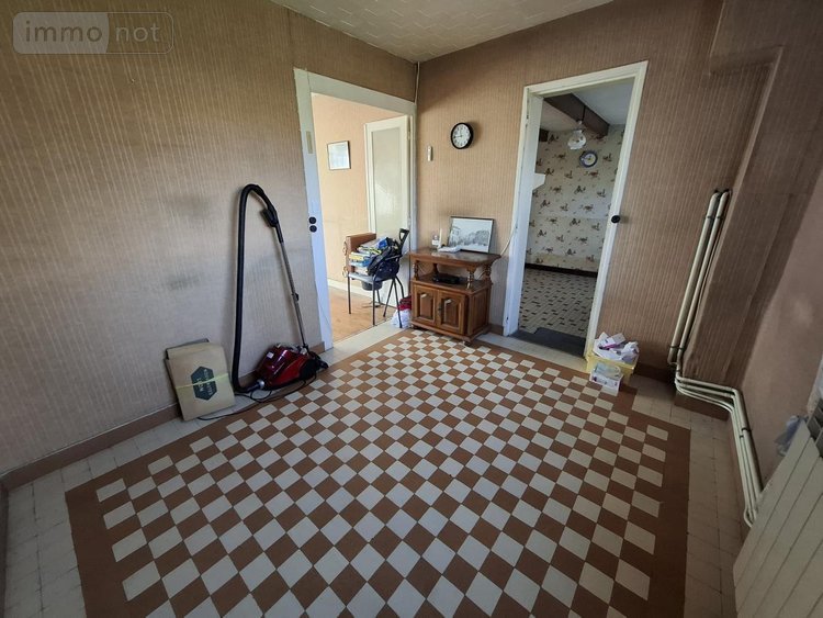 Maison a vendre Saintes 17100 Charente-Maritime 80 m2 5 pièces 141642 euros