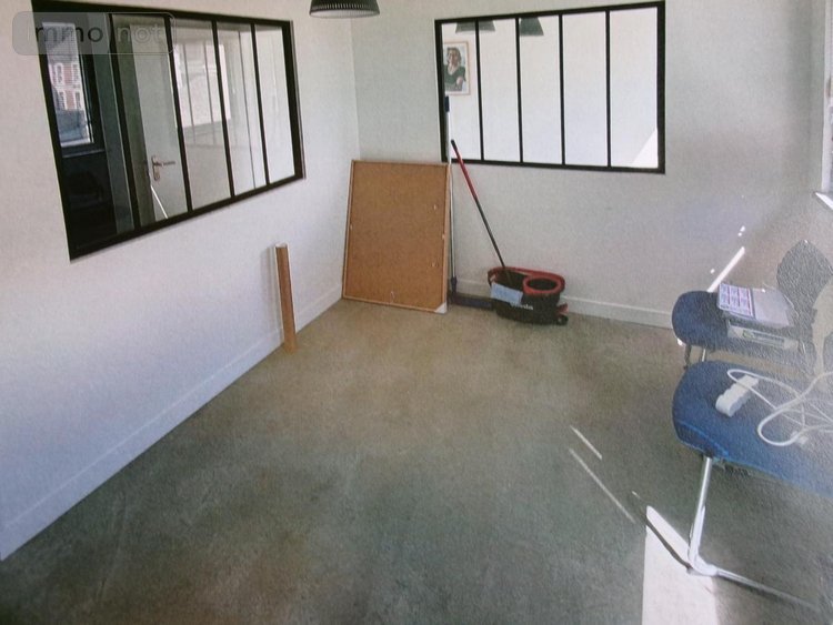 Location fonds et murs commerciaux Lille 59000 Nord 82 m2  1580 euros
