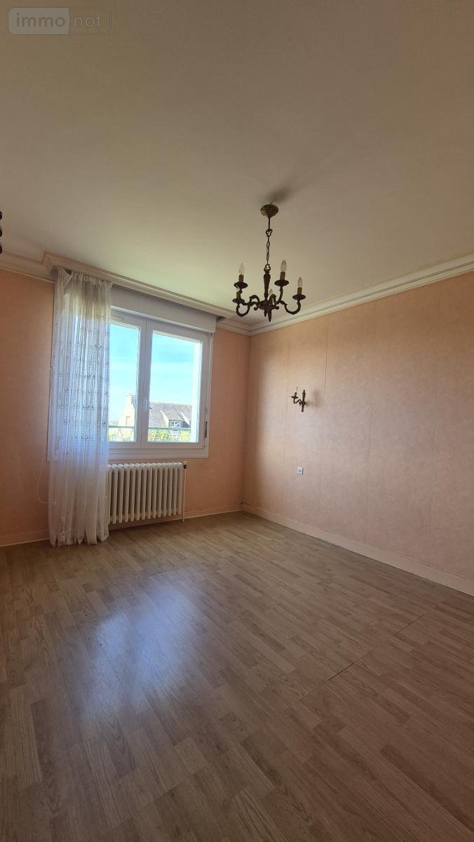 Maison a vendre Lampaul-Guimiliau 29400 Finistère 114 m2 6 pièces 167200 euros
