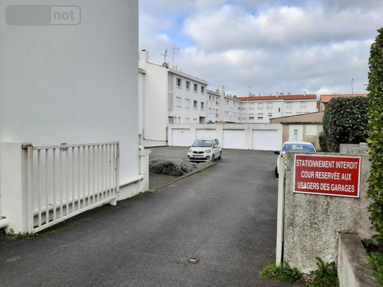 Garage et parking a vendre Saint-Jean-de-Monts 85160 Vendée 33 m2  64600 euros