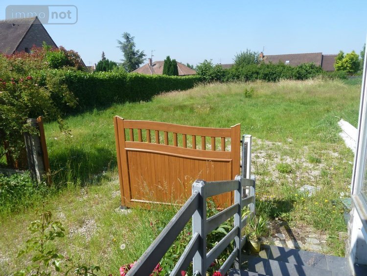 Fonds et murs commerciaux a vendre Tilloy-lez-Cambrai 59554 Nord 108 m2  157200 euros