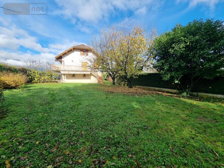 Maison a vendre Prévessin-Moëns 01280 Ain 193 m2  895000 euros