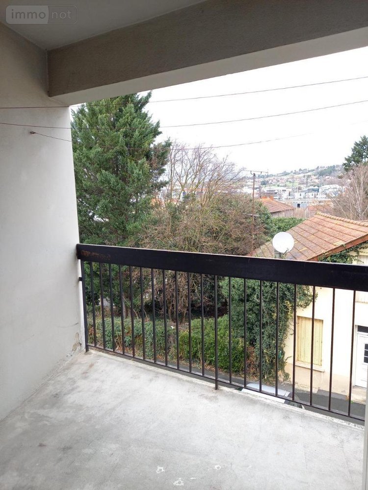 Location appartement Vichy 03200 Allier 54 m2 2 pièces 518 euros