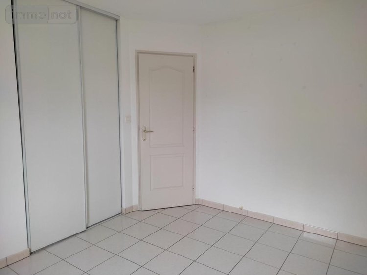 Location maison Challans 85300 Vendée 100 m2 4 pièces 880 euros